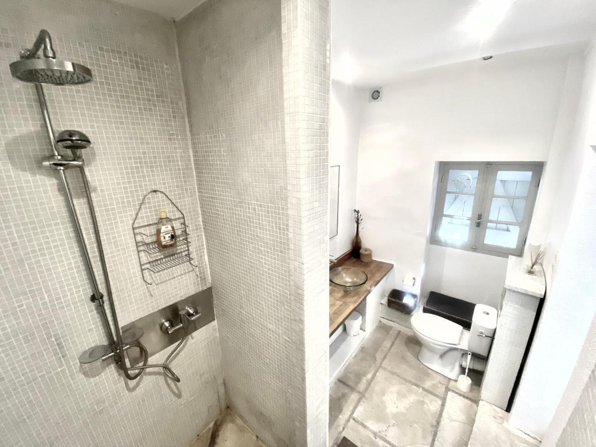 Auberge De La Croix Du Pape Èze Zewnętrze zdjęcie