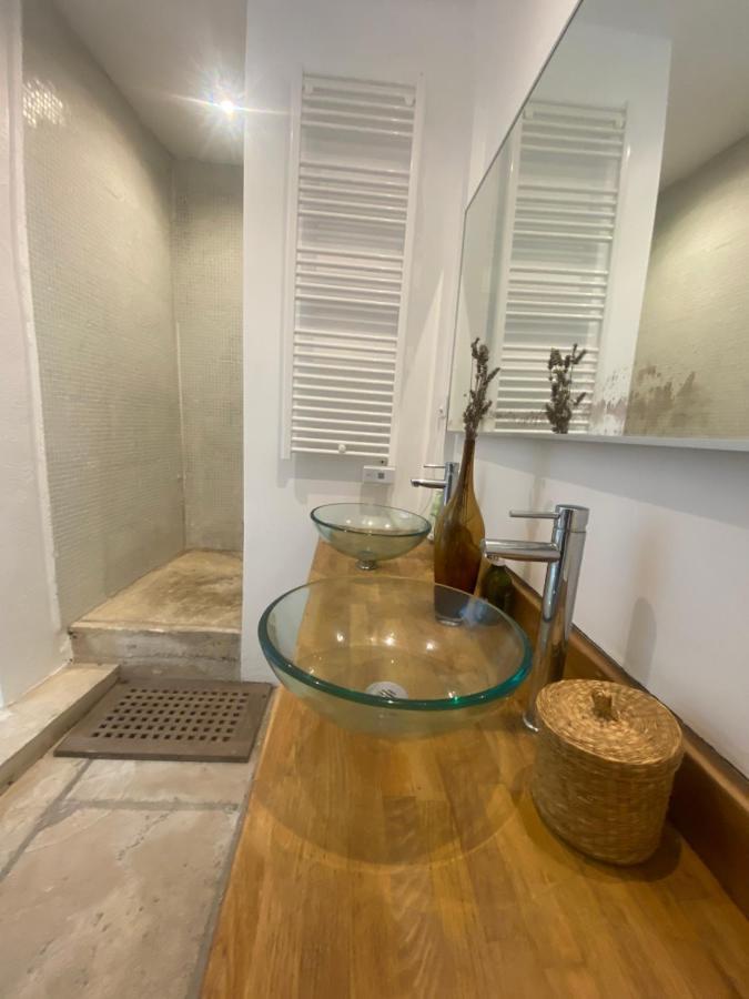 Auberge De La Croix Du Pape Èze Zewnętrze zdjęcie
