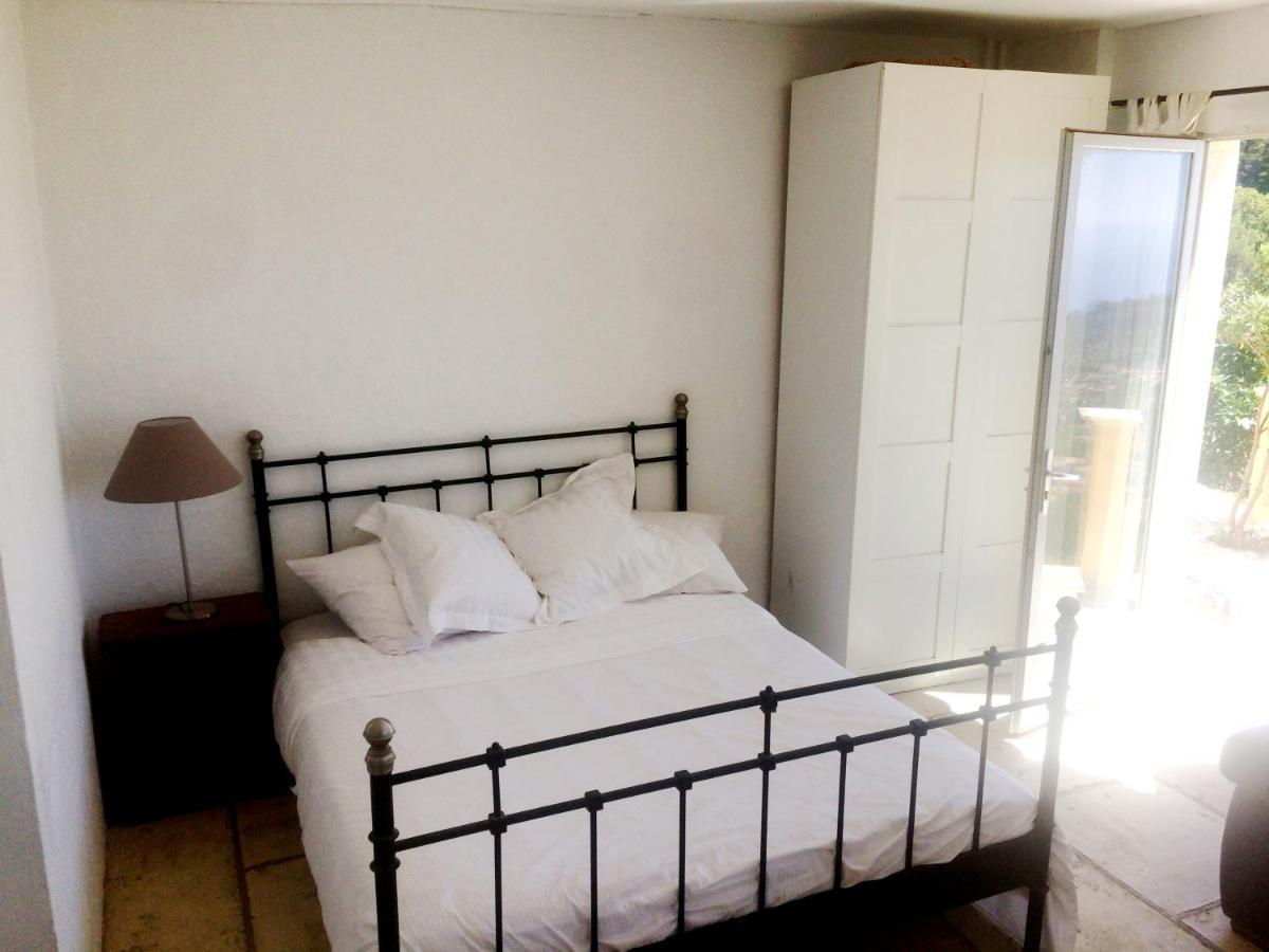 Auberge De La Croix Du Pape Èze Zewnętrze zdjęcie