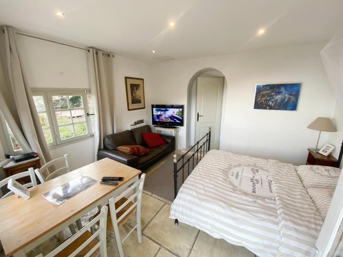 Auberge De La Croix Du Pape Èze Zewnętrze zdjęcie